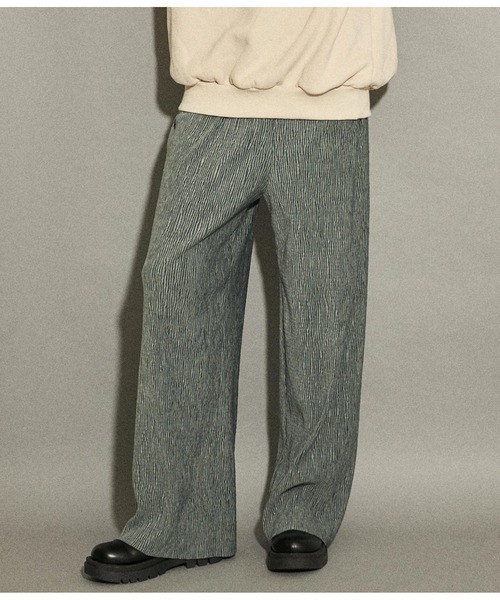 ANAP（アナップ）の「ベロアランダムプリーツパンツ（その他パンツ・レディース・ブルー/ライトベージュ/ブラウン・FREE）」の3枚目の写真