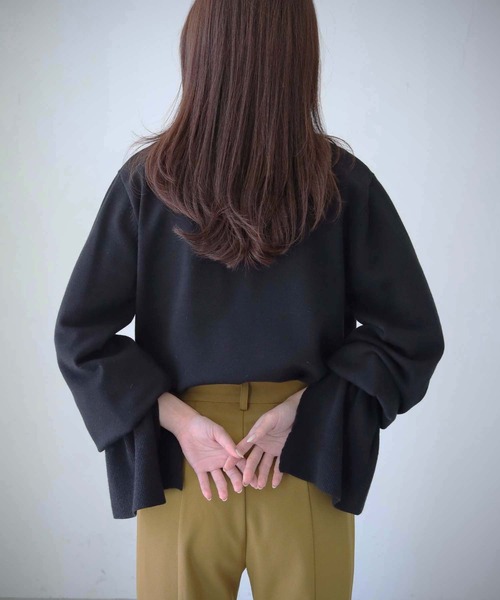 cheriella（シェリエラ）の「【cheriella】WEB限定キャンディスリーブハイネックニット（ニット/セーター・レディース・ブラック/オフホワイト/モカ・M）」の18枚目の写真