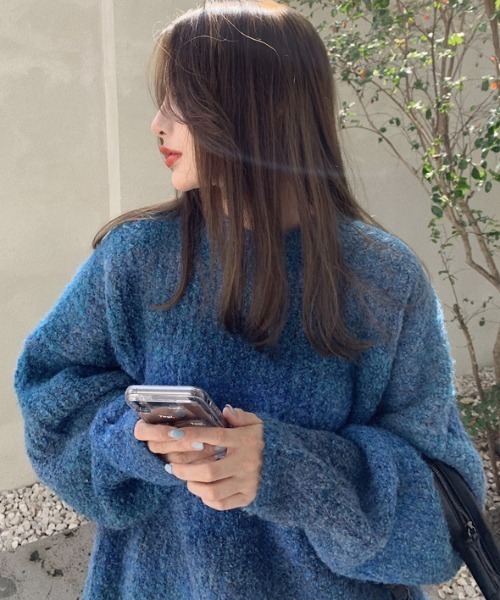 .KOM（ドットコム）の「『.KOM/ドットケーオーエム』グラデーションブークレルーズフィットニット【Y】【CN】（ニット/セーター・レディース・カーキ/グレー/ブルー/パープル・FREE）」の19枚目の写真