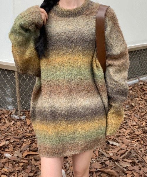 .KOM（ドットコム）の「『.KOM/ドットケーオーエム』グラデーションブークレルーズフィットニット【Y】【CN】（ニット/セーター・レディース・カーキ/グレー/ブルー/パープル・FREE）」の12枚目の写真
