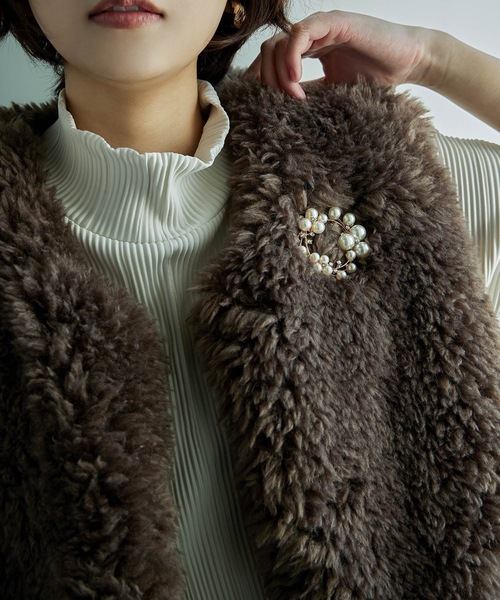 niana（ニアナ）の「ランダムパールサークルブローチ（ブローチ/コサージュ・レディース・ゴールド・FREE）」の6枚目の写真