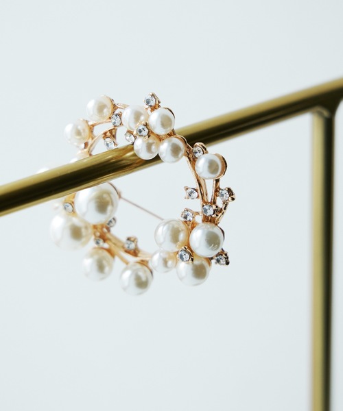 niana（ニアナ）の「ランダムパールサークルブローチ（ブローチ/コサージュ・レディース・ゴールド・FREE）」の7枚目の写真