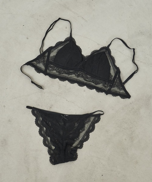 sue(スウ)の「ショーツセット / バックオープン3Way レースノンワイヤーブラ&ショーツ Back Open 3Way Lace Bra & Shorts Set(ブラ&ショーツ・レディース・ホワイト/ブラック/ピンク・FREE)」の19枚目の写真
