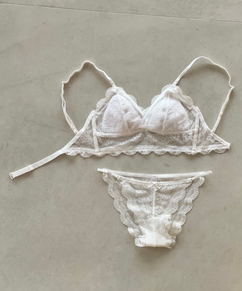 sue(スウ)の「ショーツセット / バックオープン3Way レースノンワイヤーブラ&ショーツ Back Open 3Way Lace Bra & Shorts Set(ブラ&ショーツ・レディース・ホワイト/ブラック/ピンク・FREE)」の17枚目の写真