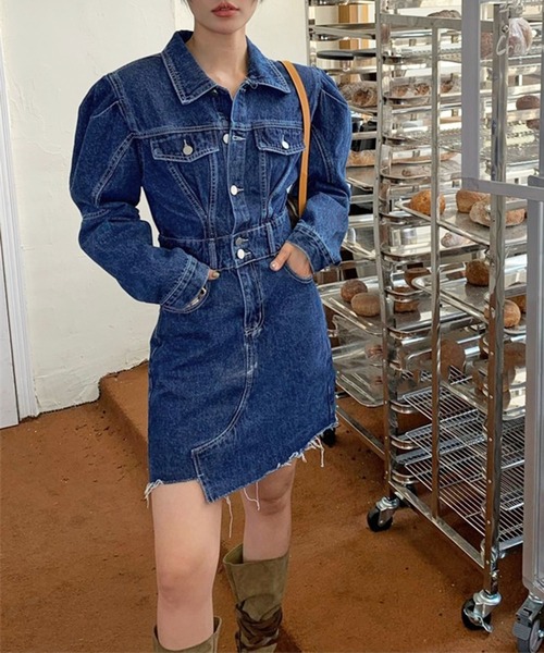 Jewelobe（ジュエローブ）の「パワーショルダーミニデニムワンピース（ワンピース・レディース・ネイビー/ブルー・S/M）」の2枚目の写真