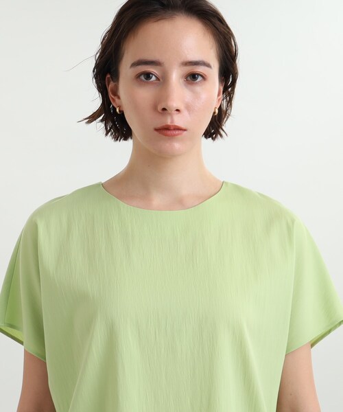 INDIVI（インディヴィ）の「◆【一押しブラウス！/洗える/SETUP可能】ヘムデザイン半袖ブラウス（シャツ/ブラウス・レディース・ライトグレー/ネイビー/オリーブ/ブラック/チャコールグレー/ダークブラウン/ブルー系6/グレー系その他7/ブルー系8/ダークグリーン・38/05/12/13/15 /34）」の15枚目の写真