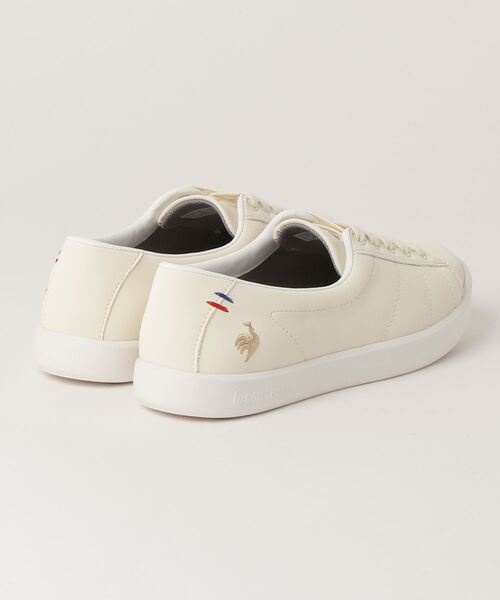 le coq sportif(ルコックスポルティフ)の「LCS フルシュ / シューズ(スニーカー・レディース・ライトベージュ・23.0cm/23.5cm/24.0cm/24.5cm/22.5cm/25.0cm)」の2枚目の写真