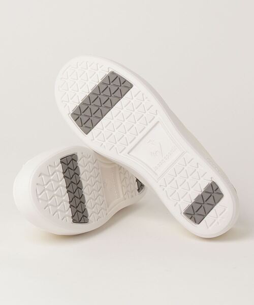 le coq sportif(ルコックスポルティフ)の「LCS フルシュ / シューズ(スニーカー・レディース・ライトベージュ・23.0cm/23.5cm/24.0cm/24.5cm/22.5cm/25.0cm)」の3枚目の写真