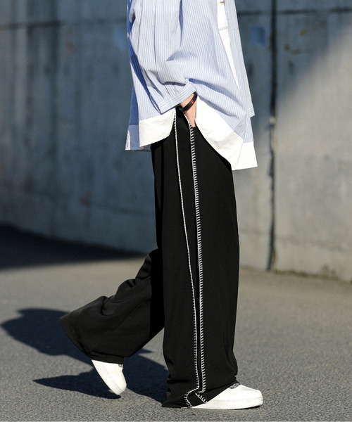 neos(ネオス)の「【neos -addictive design-】ルーズシルエット ハンドステッチ ライン ワイド パンツ(その他パンツ・メンズ・ブラック/グレー・MEDIUM/LARGE/X-LARGE)」の5枚目の写真