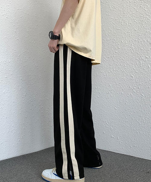 c.u.l（シーユーエル）の「ユニセックス サイドスリット 2ライン トラックパンツ culw418（その他パンツ・レディース・ブラック・L/M/XL）」の8枚目の写真