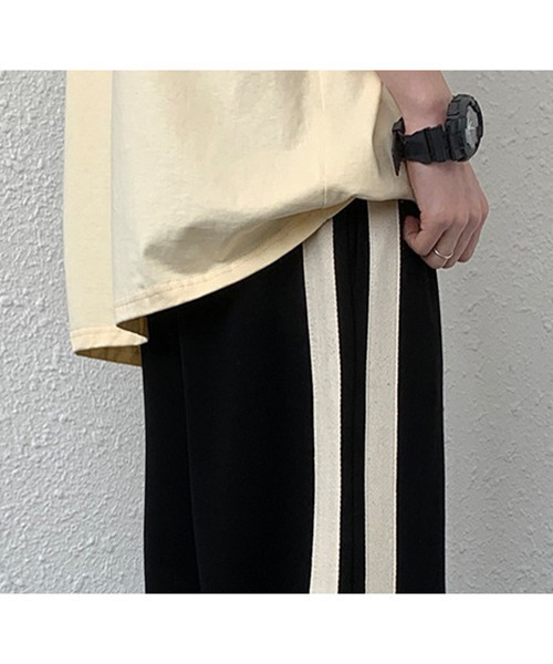 c.u.l（シーユーエル）の「ユニセックス サイドスリット 2ライン トラックパンツ culw418（その他パンツ・レディース・ブラック・L/M/XL）」の11枚目の写真