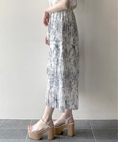 one way（ワンウェイ）の「アシメプリーツスカート（スカート・レディース・ホワイト系その他/ブラック/ホワイト/ベージュ・FREE）」の10枚目の写真