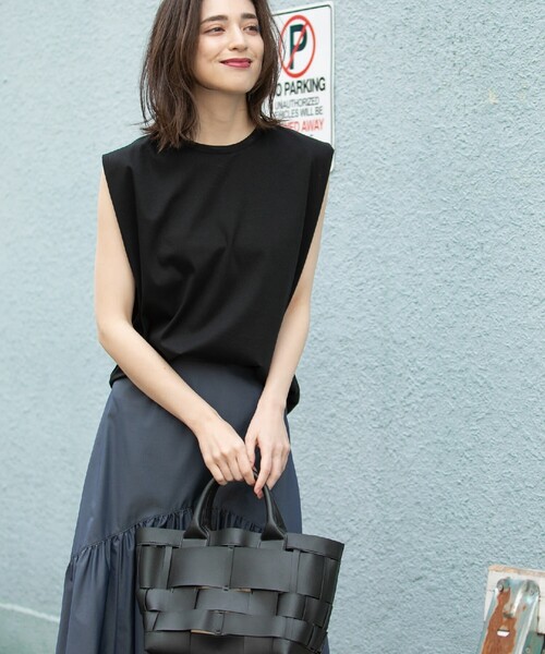 OPAQUE.CLIP（オペークドットクリップ）の「◆≪ヒルナンデス！で紹介≫ シルキースーピマ フレンチスリーブカットソー【イージーケア/接触冷感/洗濯機洗い可】（Tシャツ/カットソー・レディース・ホワイト系/ブラック/ブラウン系その他/サンドベージュ/ブルー系5・36/38/40）」の22枚目の写真