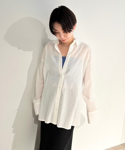 定番 emmi（エミ）の「【emmi atelier】シアーベーシックシャツ トップス