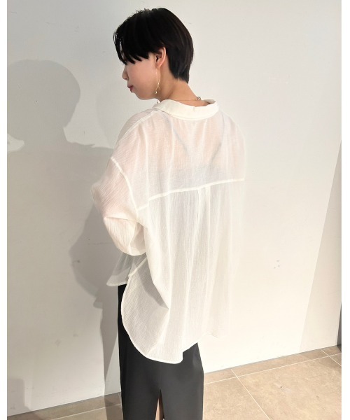 emmi（エミ）の「【emmi atelier】シアーベーシックシャツ
