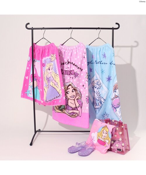 Disney（ディズニー）の「ディズニー　コンパクトバスタオル　アリエル（スイムグッズ・キッズ・ブルー/ピンク・FREE）」の6枚目の写真