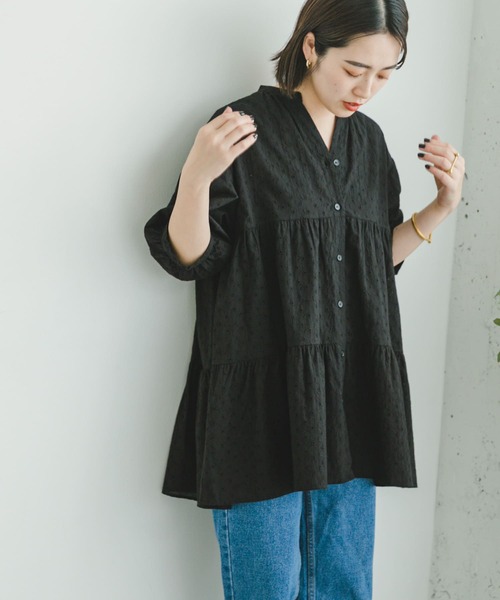 ITEMS URBANRESEARCH(アイテムズ アーバンリサーチ)の「レースティアードブラウス(シャツ/ブラウス・レディース・ブラック/オフホワイト・FREE)」の4枚目の写真