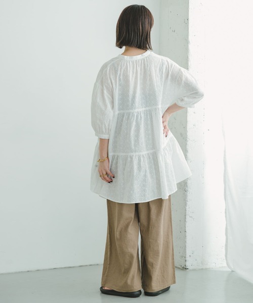 ITEMS URBANRESEARCH(アイテムズ アーバンリサーチ)の「レースティアードブラウス(シャツ/ブラウス・レディース・ブラック/オフホワイト・FREE)」の14枚目の写真