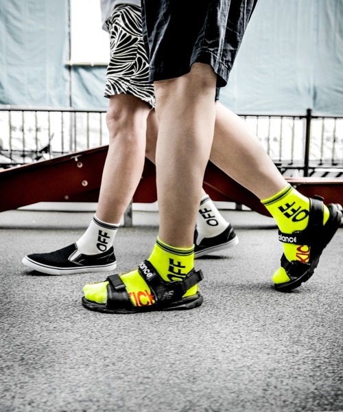 ROYAL FLASH（ロイヤルフラッシュ）の「NAVY ROOTS/ネイビールーツ/KICK OFF（ソックス/靴下・メンズ・ピンク/ホワイト/イエロー/ブラック・F）」の6枚目の写真