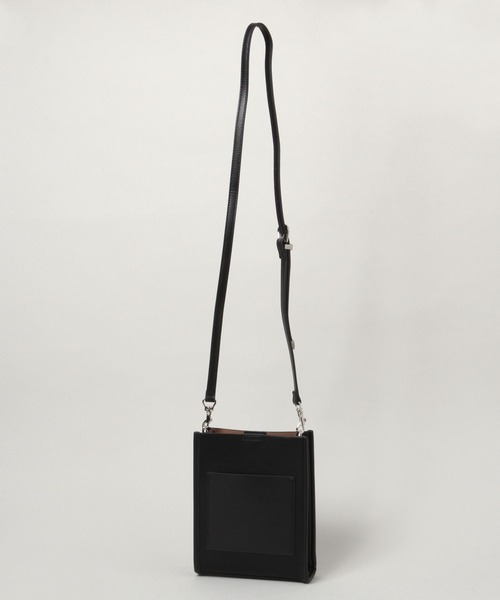 RAGEBLUE（レイジブルー）の「【THEIRB/ゼアーブ】シンセティックレザー/デコメタルスクエアショルダーバッグ（ショルダーバッグ・メンズ・ブラック・FREE）」の3枚目の写真