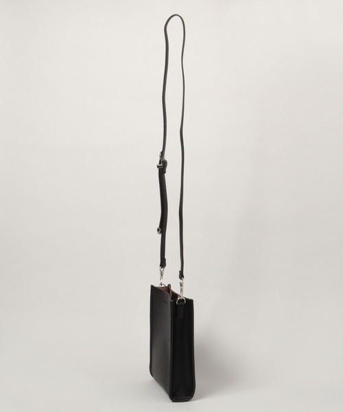 RAGEBLUE（レイジブルー）の「【THEIRB/ゼアーブ】シンセティックレザー/デコメタルスクエアショルダーバッグ（ショルダーバッグ・メンズ・ブラック・FREE）」の4枚目の写真