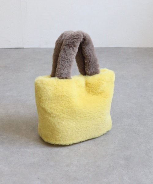 COLDE (コルデ)の「フェイクファーバイカラートートバッグ(トートバッグ・レディース・サックスブルー/イエロー/チャコールグレー/パープル・FREE)」の20枚目の写真