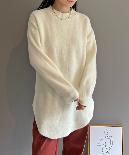 Jewelobe(ジュエローブ)の「ふわもち素材のカーブヘムオーバーニット(ニット/セーター・レディース・ブラック/ホワイト/グレー/ピンク/レッド・FREE)」の7枚目の写真
