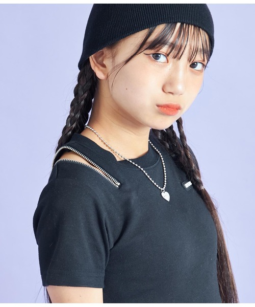 ANAP GｉRL（アナップガール）の「アームウォーマー付刺繍トップス（Tシャツ/カットソー・キッズ・グレー/ブラック/グリーン・XS/S/M）」の22枚目の写真