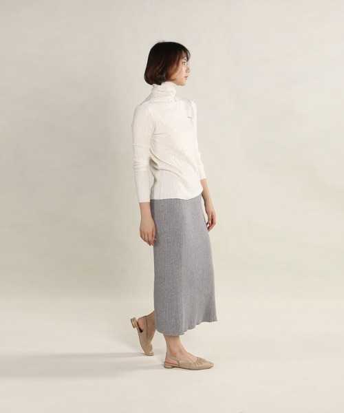 Mayree（メイリー）の「【AURORIA】ハイネックワッシャーニットトップス（ニット/セーター・レディース・ベージュ/ブルー/ホワイト/ブラック/ブラウン・FREE）」の13枚目の写真