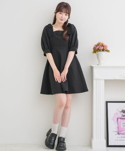 【未使用】TO BE CHIC リボン付きチュニック ワンピース サイズ50 Louiosy ワンピース 「大きいサイズ」リボン付きケーブルニット