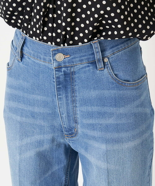 a.v.v（アーヴェヴェ）の「ストレートデニム（デニムパンツ・レディース・ブルー/チャコールグレー・38/40/42/36/34）」の18枚目の写真