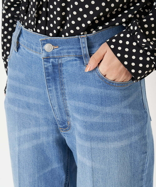 a.v.v（アーヴェヴェ）の「ストレートデニム（デニムパンツ・レディース・ブルー/チャコールグレー・38/40/42/36/34）」の19枚目の写真