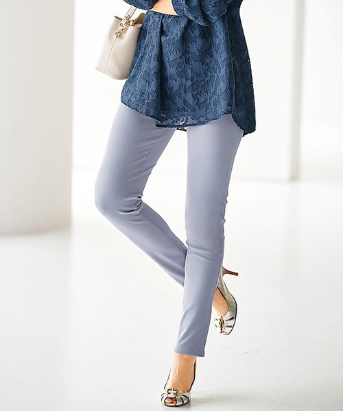 BELLUNA PLUS（ベルーナ）の「美ストレッチ素材レギンスパンツ股下７３ｃｍ（その他パンツ・レディース・ブラック/ライトベージュ/イエロー/ブルー系/ローズ/モスグリーン/インディゴブルー/ブラック系2/ケミカルウォッシュ/ブルー系その他/オフホワイト/ピンク/パープル系/レモンイエロー/ブルー系その他2/ワイン/イエロー系その他2/ベージュ系その他2/グリーン系その他/ライトイエロー系/アイボリー/ミント/モカ/テラコッタ・SMALL/MEDIUM/LARGE/X-LARGE）」の18枚目の写真