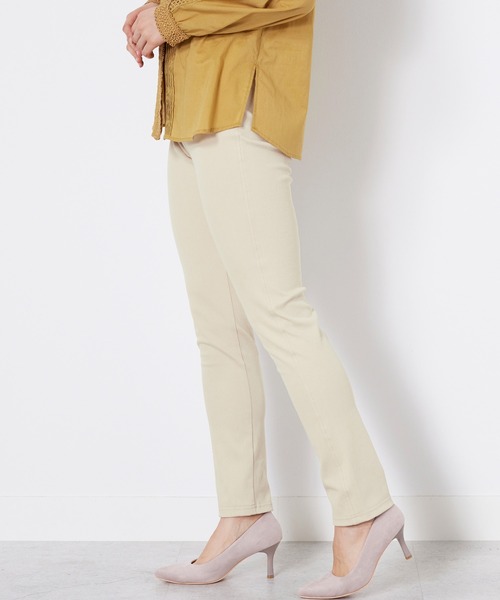 BELLUNA PLUS（ベルーナ）の「美ストレッチ素材レギンスパンツ股下７３ｃｍ（その他パンツ・レディース・ブラック/ライトベージュ/イエロー/ブルー系/ローズ/モスグリーン/インディゴブルー/ブラック系2/ケミカルウォッシュ/ブルー系その他/オフホワイト/ピンク/パープル系/レモンイエロー/ブルー系その他2/ワイン/イエロー系その他2/ベージュ系その他2/グリーン系その他/ライトイエロー系/アイボリー/ミント/モカ/テラコッタ・SMALL/MEDIUM/LARGE/X-LARGE）」の9枚目の写真