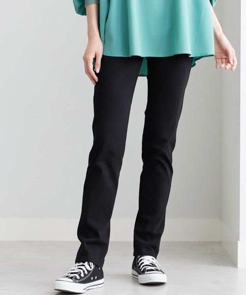 BELLUNA PLUS（ベルーナ）の「美ストレッチ素材レギンスパンツ股下７３ｃｍ（その他パンツ・レディース・ブラック/ライトベージュ/イエロー/ブルー系/ローズ/モスグリーン/インディゴブルー/ブラック系2/ケミカルウォッシュ/ブルー系その他/オフホワイト/ピンク/パープル系/レモンイエロー/ブルー系その他2/ワイン/イエロー系その他2/ベージュ系その他2/グリーン系その他/ライトイエロー系/アイボリー/ミント/モカ/テラコッタ・SMALL/MEDIUM/LARGE/X-LARGE）」の4枚目の写真