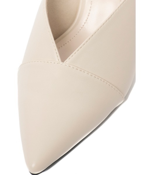 R&E(アールアンドイー)の「【R&E】Vカットメタリックヒールミュール(パンプス・レディース・ブラック/アイボリー・S/M/L/LL)」の11枚目の写真