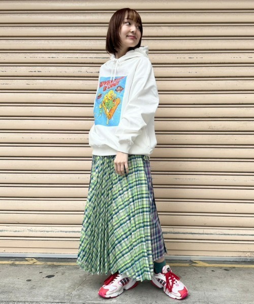 Candy Stripper（キャンディストリッパー）の「ADVENTURE OF CANDY SWEAT フーディー（パーカー・レディース・オレンジ/オフホワイト/ブルー/ブラック・2）」の16枚目の写真