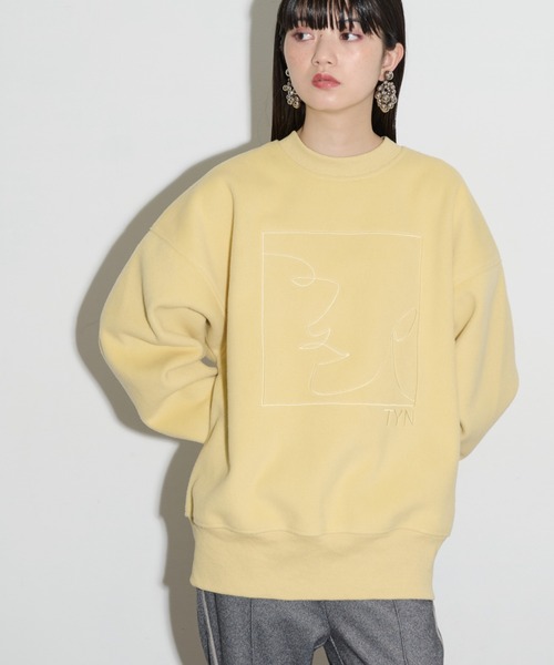 THE YOn(ザヨン)の「アート刺繍ブラッシュドジャージープルオーバー(スウェット・レディース・グレー/イエロー/チャコールグレー/アイボリー・FREE)」の4枚目の写真