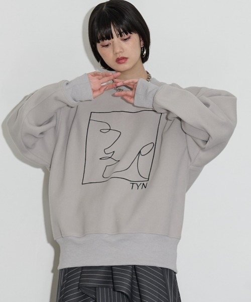 THE YOn(ザヨン)の「アート刺繍ブラッシュドジャージープルオーバー(スウェット・レディース・グレー/イエロー/チャコールグレー/アイボリー・FREE)」の10枚目の写真