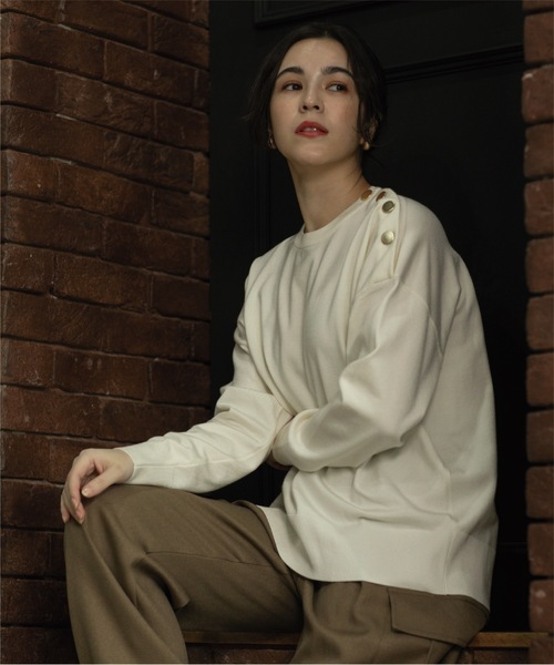 OPAQUE.CLIP（オペークドットクリップ）の「◆≪6color≫ ボタンショルダーニットプルオーバー【洗濯機洗い可／抗ピリング】（ニット/セーター・レディース・ホワイト系/グレー/グリーン/ブルー系その他/ホワイト系その他3/オレンジ・38/36/40/42/34）」の9枚目の写真