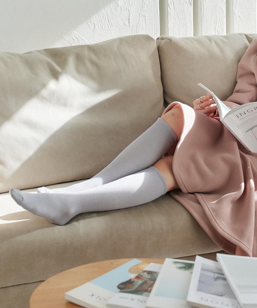 KOBE LETTUCE（コウベレタス）の「27hpa着圧ソックス（ソックス/靴下・レディース・グレー/チャコールグレー/オフホワイト/ブラック/ネイビー・FREE）」の12枚目の写真