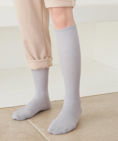 KOBE LETTUCE（コウベレタス）の「27hpa着圧ソックス（ソックス/靴下・レディース・グレー/チャコールグレー/オフホワイト/ブラック/ネイビー・FREE）」の14枚目の写真
