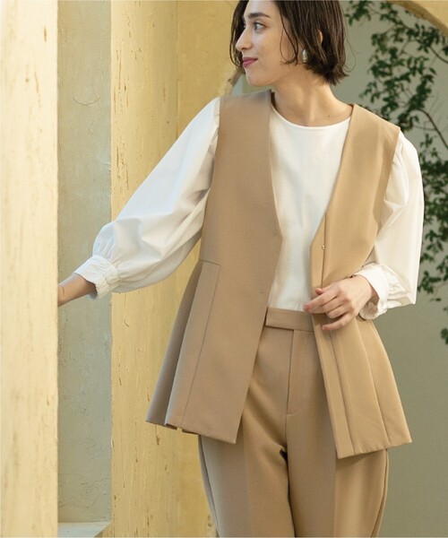 OPAQUE.CLIP（オペークドットクリップ）の「◆≪通勤・セレモニー/セットアップ対応≫ ペプラムジレ【ストレッチ/洗濯機洗い可】（ベスト・レディース・ベージュ/ブラック・36/38/40）」の14枚目の写真