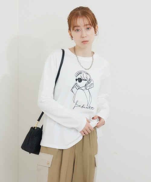 ROSIEE（ロージー）の「ROSIEE 女の子柄コード刺繍T（Tシャツ/カットソー・レディース・ブラック/ホワイト・FREE）」の3枚目の写真