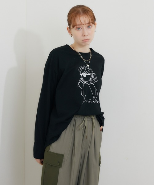 ROSIEE（ロージー）の「ROSIEE 女の子柄コード刺繍T（Tシャツ/カットソー・レディース・ブラック/ホワイト・FREE）」の14枚目の写真