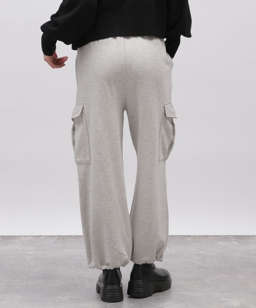 LAKOLE（ラコレ）の「スウェットカーゴパンツ / 106451（スウェットパンツ・レディース・ヘザーグレー/オートミール・SMALL/MEDIUM）」の11枚目の写真