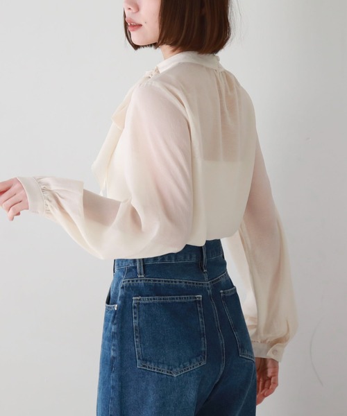 archives（アルシーヴ）の「エアリーアシメボウタイブラウス（シャツ/ブラウス・レディース・グレー/ブラック/アイボリー・MEDIUM）」の5枚目の写真