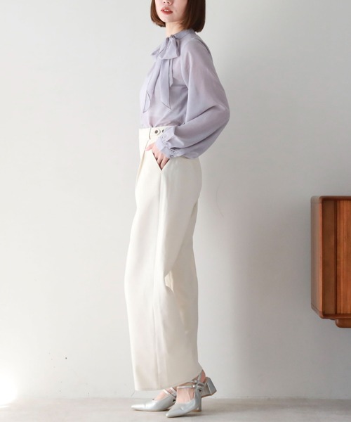 archives（アルシーヴ）の「エアリーアシメボウタイブラウス（シャツ/ブラウス・レディース・グレー/ブラック/アイボリー・MEDIUM）」の20枚目の写真