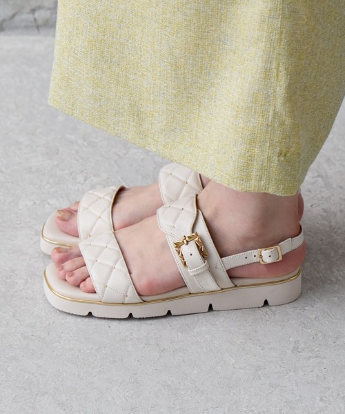 HIMIKO(ヒミコ)の「【HIMIKO】キルティングスタッズサンダル/641223(サンダル・レディース・ブラック/アイボリー/ブルー・22.0cm/22.5cm/23.0cm/23.5cm/24.0cm/24.5cm/25.0cm/25.5cm/26.0cm/26.5cm/21.5cm)」の6枚目の写真