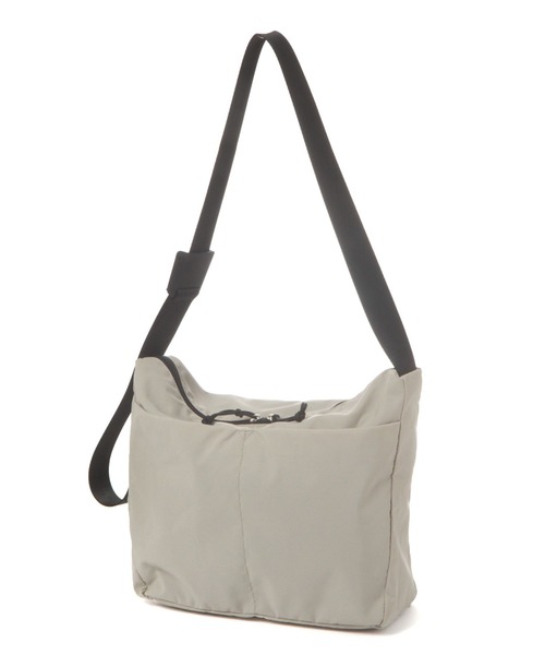 LAKOLE（ラコレ）の「ポケットショルダーBAG / 105055（ショルダー